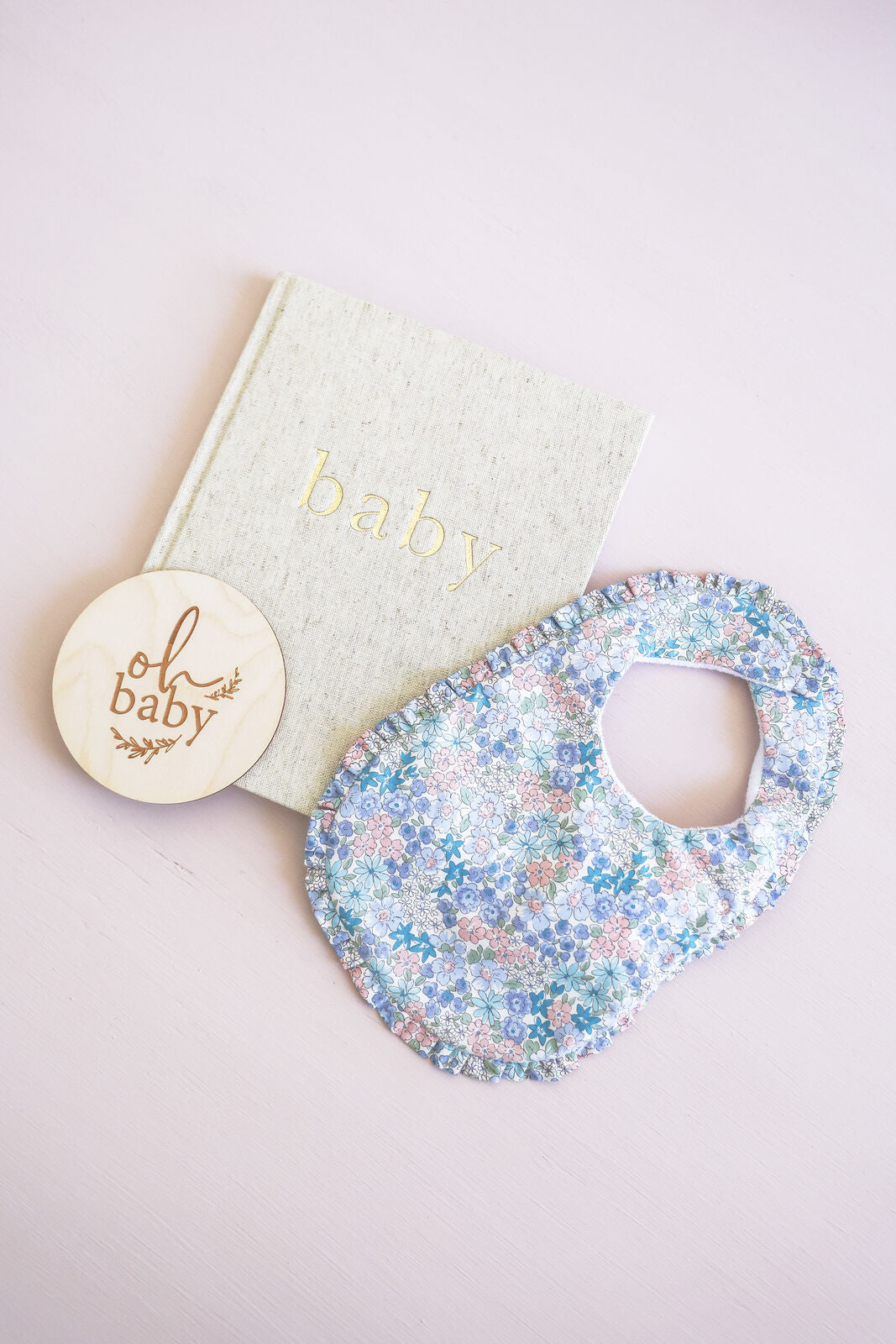 Ruffle Edge Bib