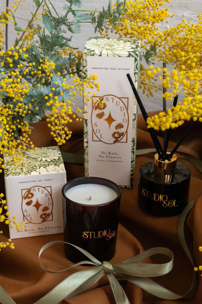 No Rain No Flowers Candle - Peony + Chamomile