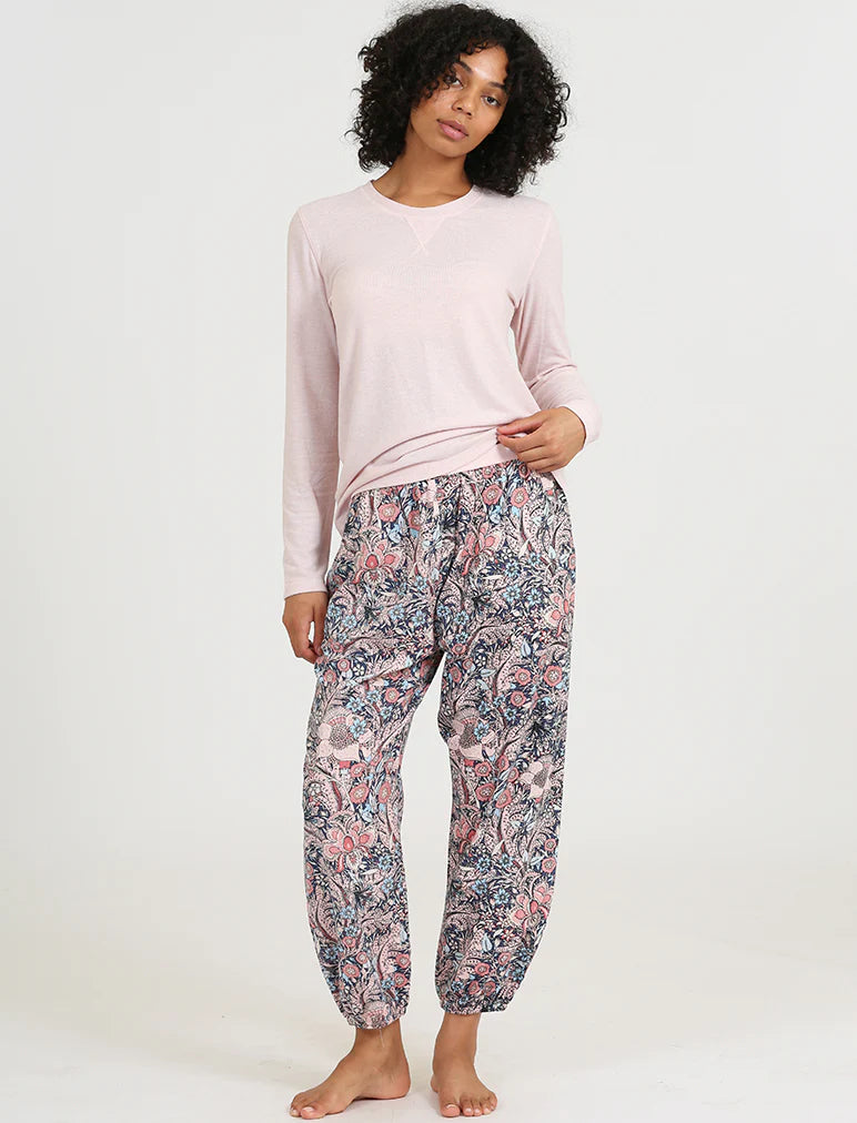 Sienna Jogger & Feather Soft LS Top