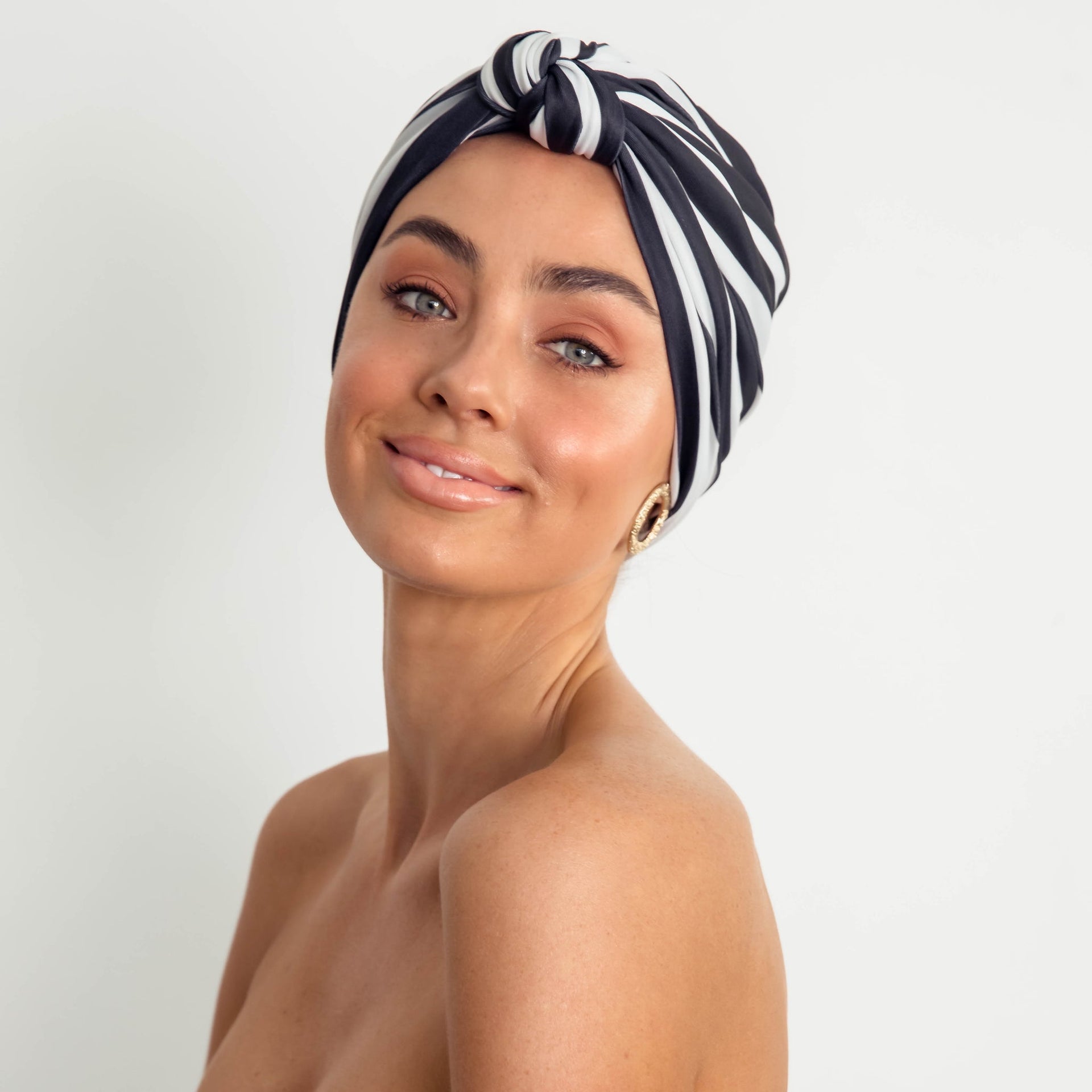 Dahlia Shower Cap Monochrome Stripe