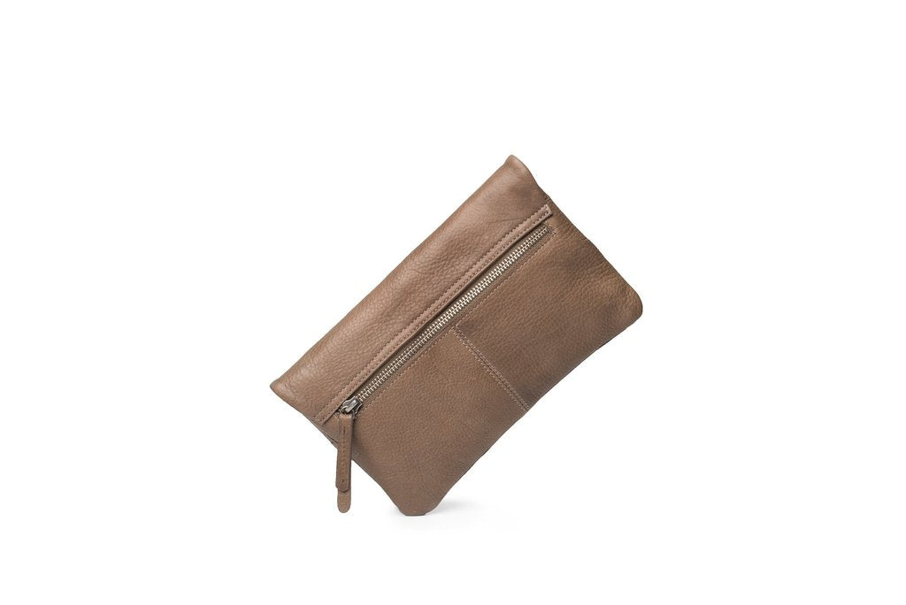 Lucie Clutch