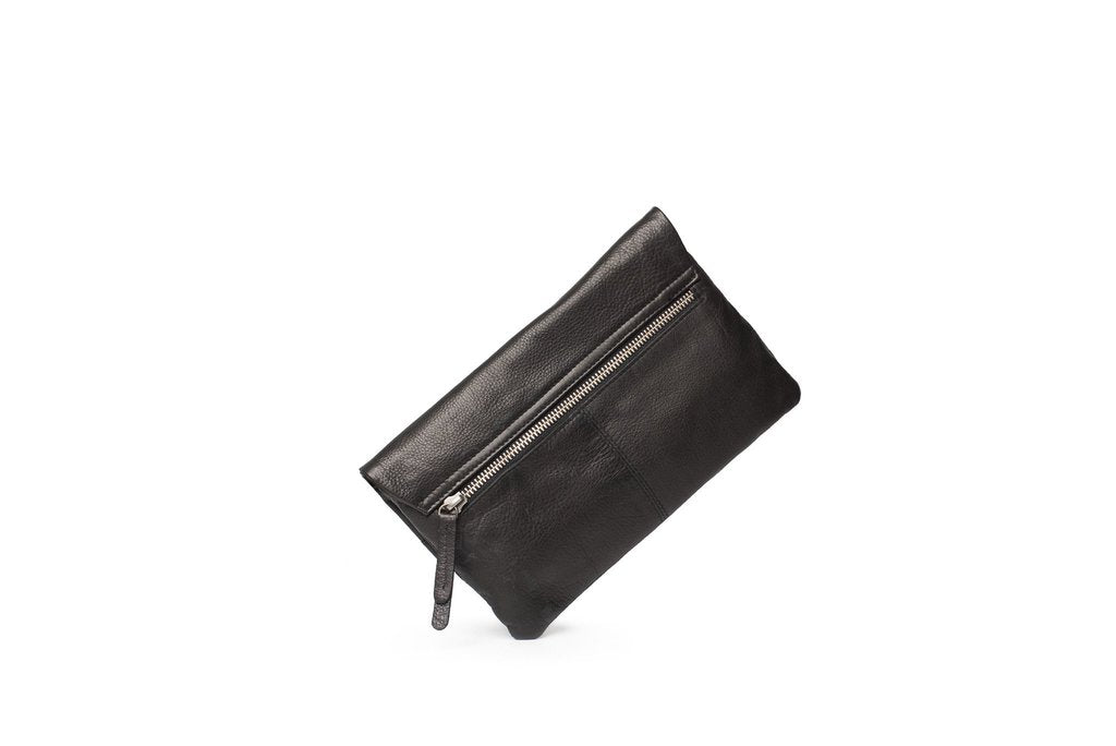 Lucie Clutch